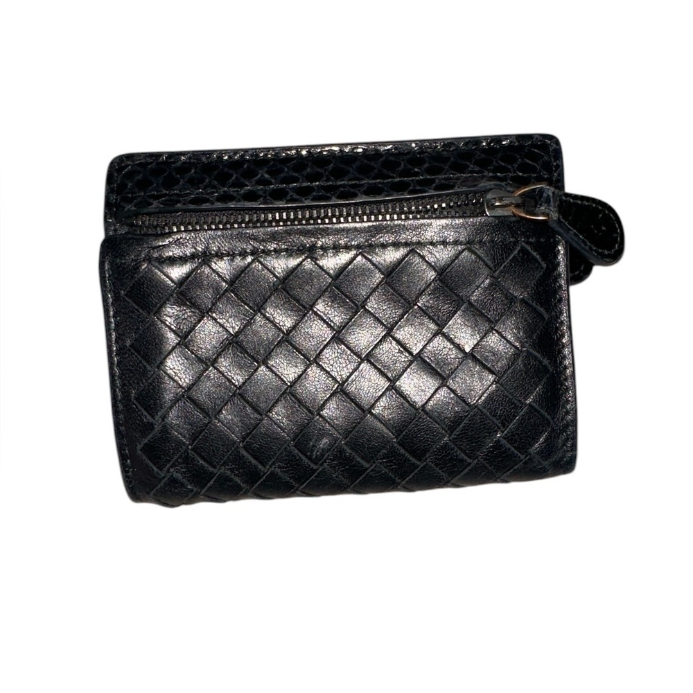 Bottega Veneta Calfskin Wallet - Picture 2 of 9